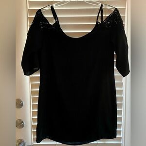 Xhilaration Black Cold Shoulder Top with Lace Accents
